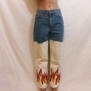 boyfriend jeans with fire and bleach details